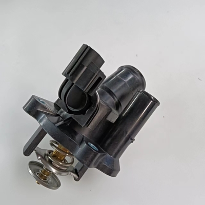 OE NO. 1S7Z-8575-AF Conjunto de caixa do termostato do refrigerante do motor para Ford Focus 2009-2011