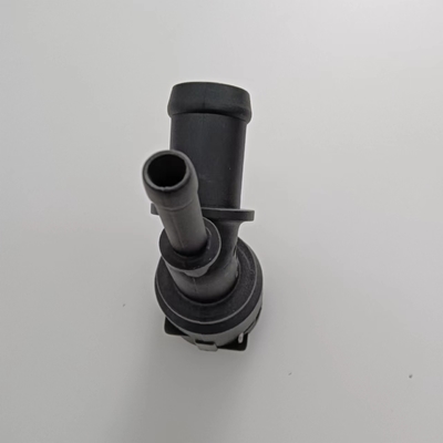 Flanco de conector de mangueira do radiador do motor preto para VW Beetle Golf Jetta AUDI SKODA SEAT 1J0122291B