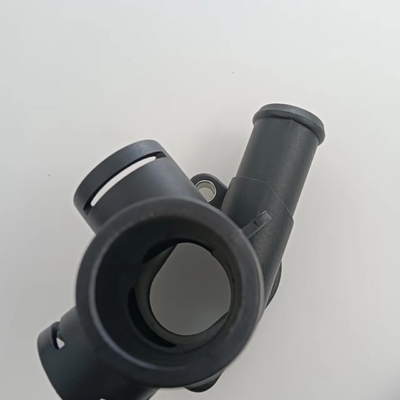 Flange de mangueira de refrigeração de radiador de plástico para VW Jetta e durável certificado IATF16949