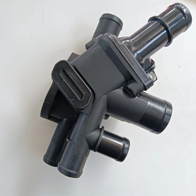 06A121111A Termostato do motor para VW AUDI SKODA Bora Golf IATF16949