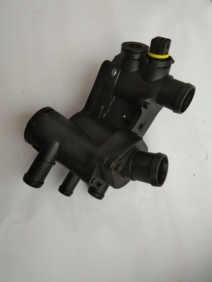 8192772 IATF16949 Conjunto de caixa de termostato para assento Ibiza 1.0 1.4 1.6 032121111N