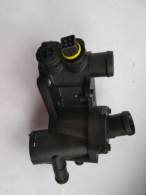 8192772 IATF16949 Conjunto de caixa de termostato para assento Ibiza 1.0 1.4 1.6 032121111N