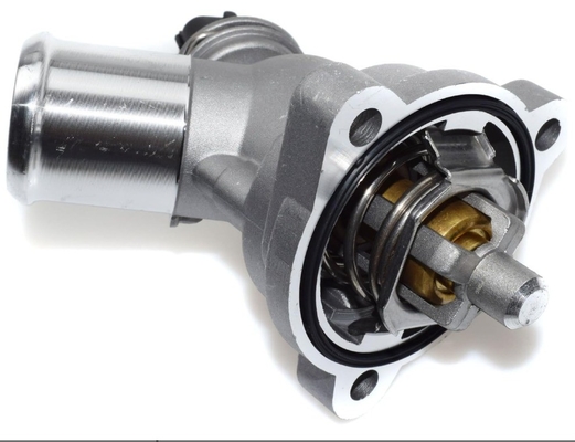 Termostato de refrigerante do motor do automóvel 96988257 para Chevrolet GM Spark 2013 2014 2015