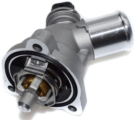 Termostato de refrigerante do motor do automóvel 96988257 para Chevrolet GM Spark 2013 2014 2015