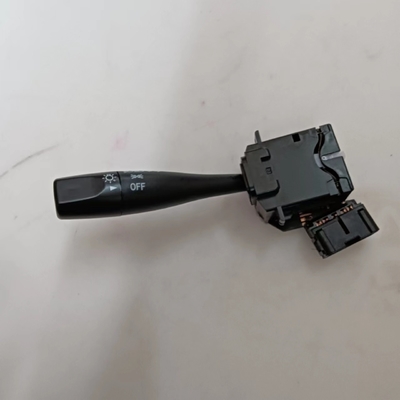 UJ06-66-122 UJ0666122 Faróis de direção para Mazda B2500 B2600 BT-50
