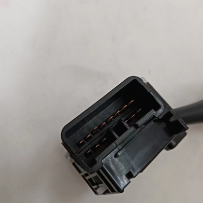 UJ06-66-122 UJ0666122 Faróis de direção para Mazda B2500 B2600 BT-50