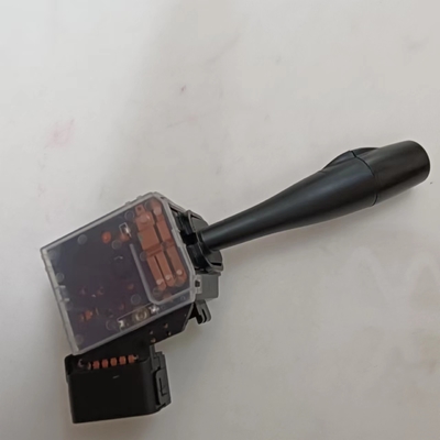 UJ06-66-122 UJ0666122 Faróis de direção para Mazda B2500 B2600 BT-50