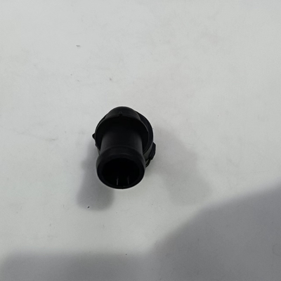 Refrigerante para flange de plástico metálico para VW Touran Tiguan Polo Passat 5Q0122291AC IATF16949