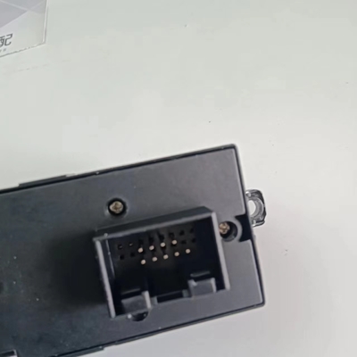 BSG 90-860-061 Interruptor de janela de alimentação dianteira esquerda 1J4959857 Para VW Jetta Passat Golf 4 portas 00-2005