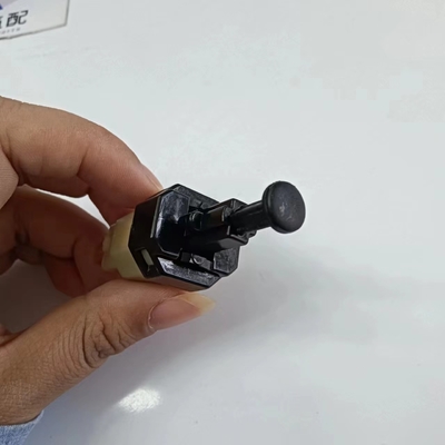 Lâmpada de travão de desempenho 2P / 24515036 para o Chevrolet N300 / N300P