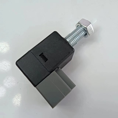 FUNDADOR DE LUZ DE FRENO adequado para a Hyundai 9381038110 9381038100 938103K000 938101C800
